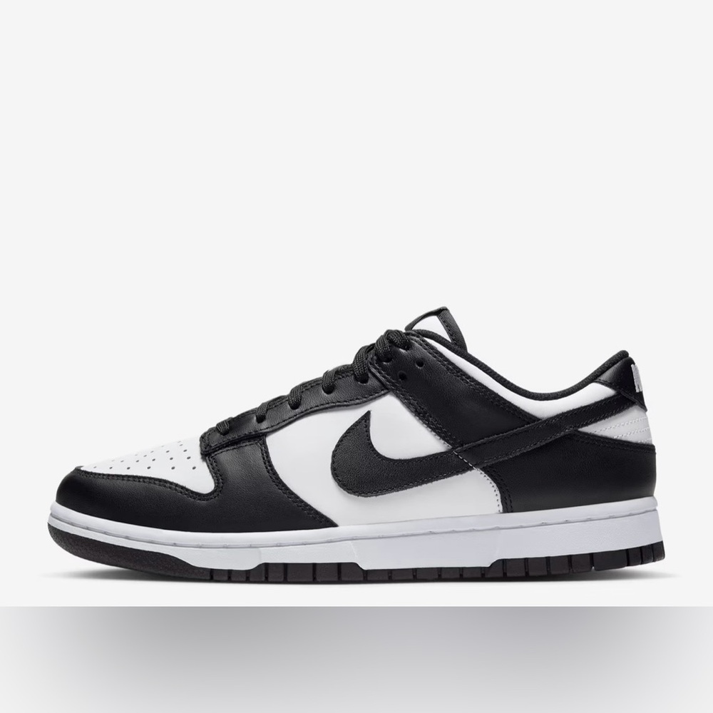 Nike Dunk Lows - Panda 
Women’s size 6.5
Shearling lined